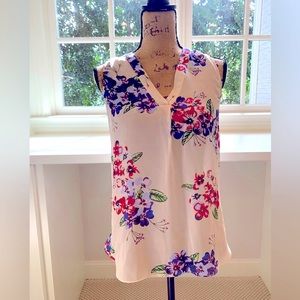 Violet + Claire floral blouse size small slight sheer